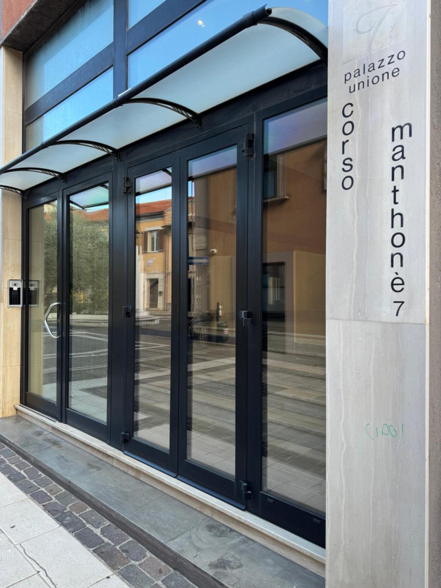 Casa Manthone - Luxrental Apartments بيسكارا المظهر الخارجي الصورة